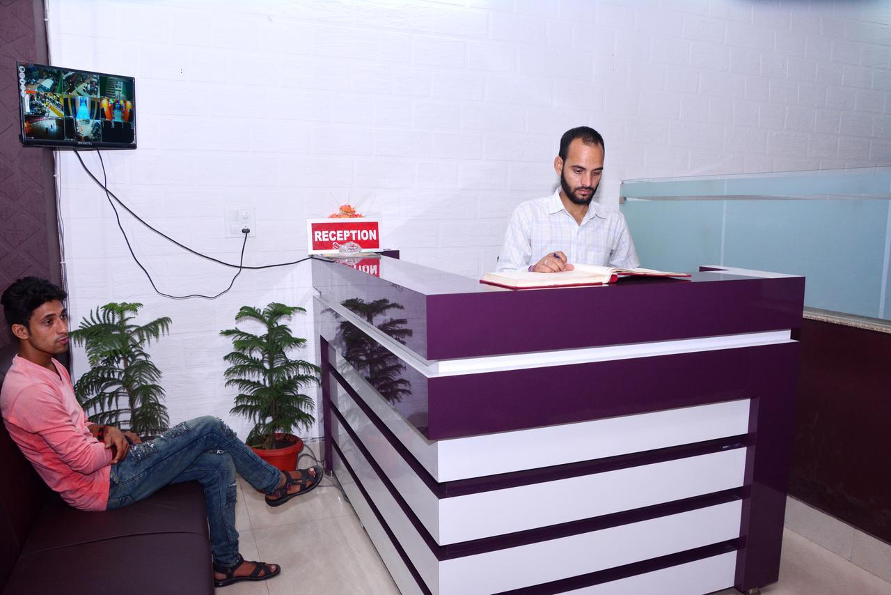 Hotel Devbhoomi Inn Rishikesh Exterior photo